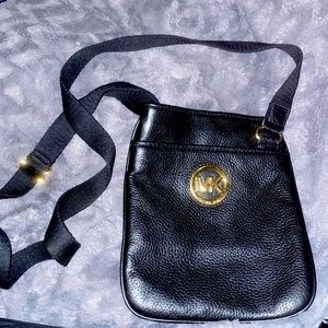 EUC leather Michael Kors Purse